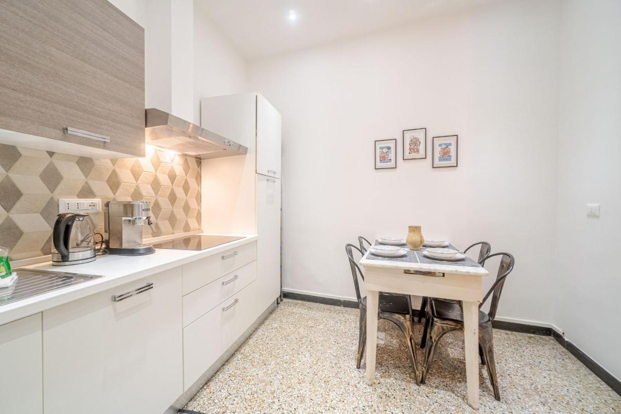 Apartment Central & Lovely In - Netflix! *