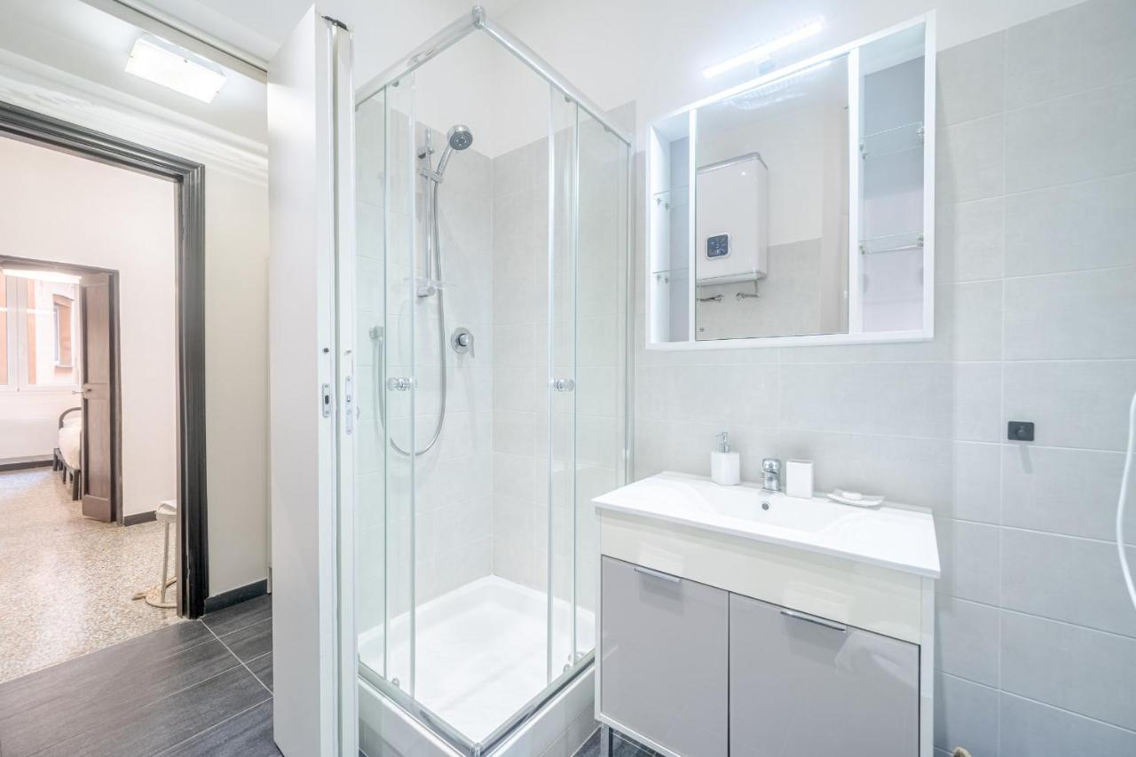 Central & Lovely In - Netflix! Apartment *